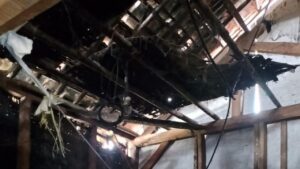 Angin Kencang Terjang 3 Kampung di Bogor, 10 Rumah Warga Rusak Akibat Atap Jebol