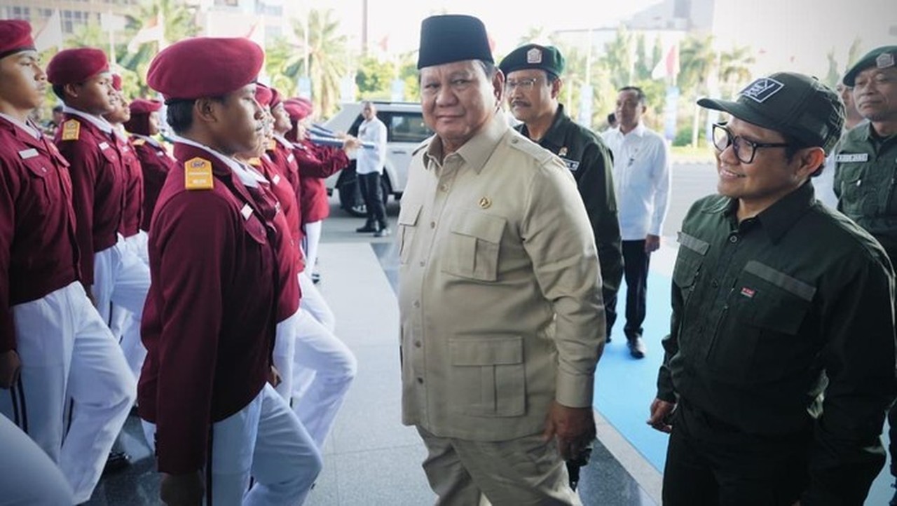 Presiden Prabowo Tunjukkan Perhatian Mendalam pada Siswa Sekolah Rakyat: Pesan Menyentuh hingga Dukungan Nyata
