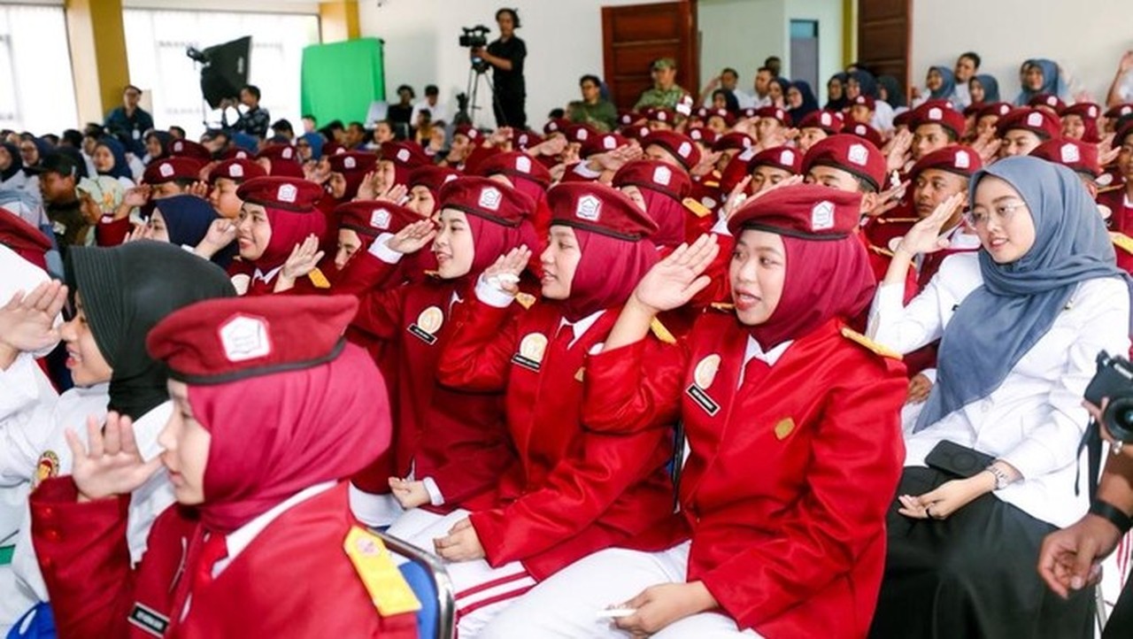 Presiden Prabowo Hadiri Peluncuran Sekolah Rakyat di Banjarbaru, Siswa Ungkap Harapan