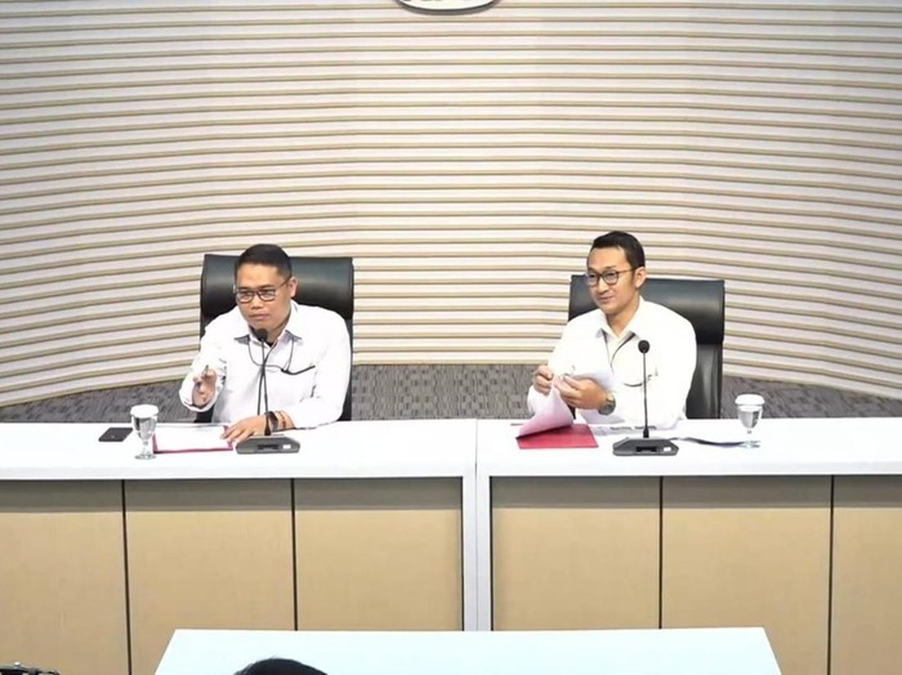 Modus ‘All In’ Suap Pejabat Pajak: Pajak Rp 75 M Dipangkas Jadi Rp 15,7 M oleh KPK Modus ‘All In’ Suap Pejabat Pajak: Pajak Rp 75 M Dipangkas Jadi Rp 15,7 M oleh KPK