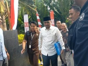 KPK Tetapkan Eks Menag Yaqut Tersangka Korupsi Kuota Haji, Bukti ‘Tebal’