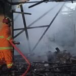 Pria di Tulungagung Bakar Rumah Kekasih Akibat Masalah Asmara, Menyerah Setelah Kunci Mobil Hilang