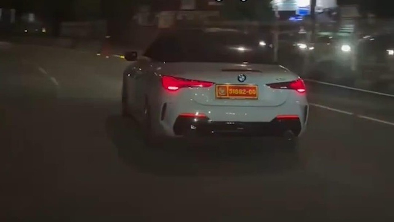 BMW Berpelat Dinas Palsu Beredar, Kementerian Pertahanan Tegaskan Pelat Tak Sah
