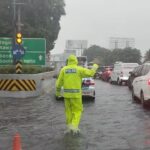 Genangan Air 40 Cm di Rawa Bokor Lumpuhkan Lalu Lintas Tol Cengkareng