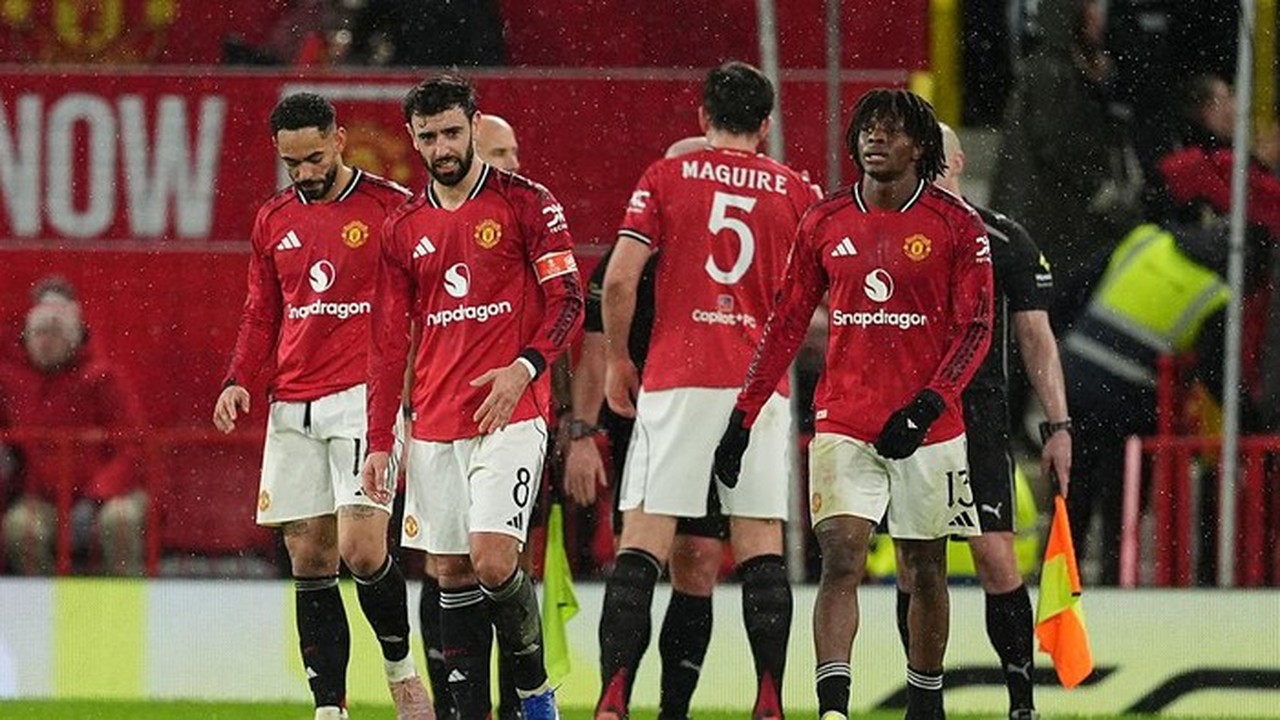 Manchester United Tersingkir dari Piala FA, Musim Tanpa Gelar Semakin Nyata Manchester United Tersingkir dari Piala FA, Musim Tanpa Gelar Semakin Nyata