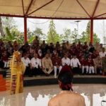 Prabowo Subianto Hadiri Peresmian 166 Sekolah Rakyat, Duduk Bersama Siswa Nikmati Musik Tradisional