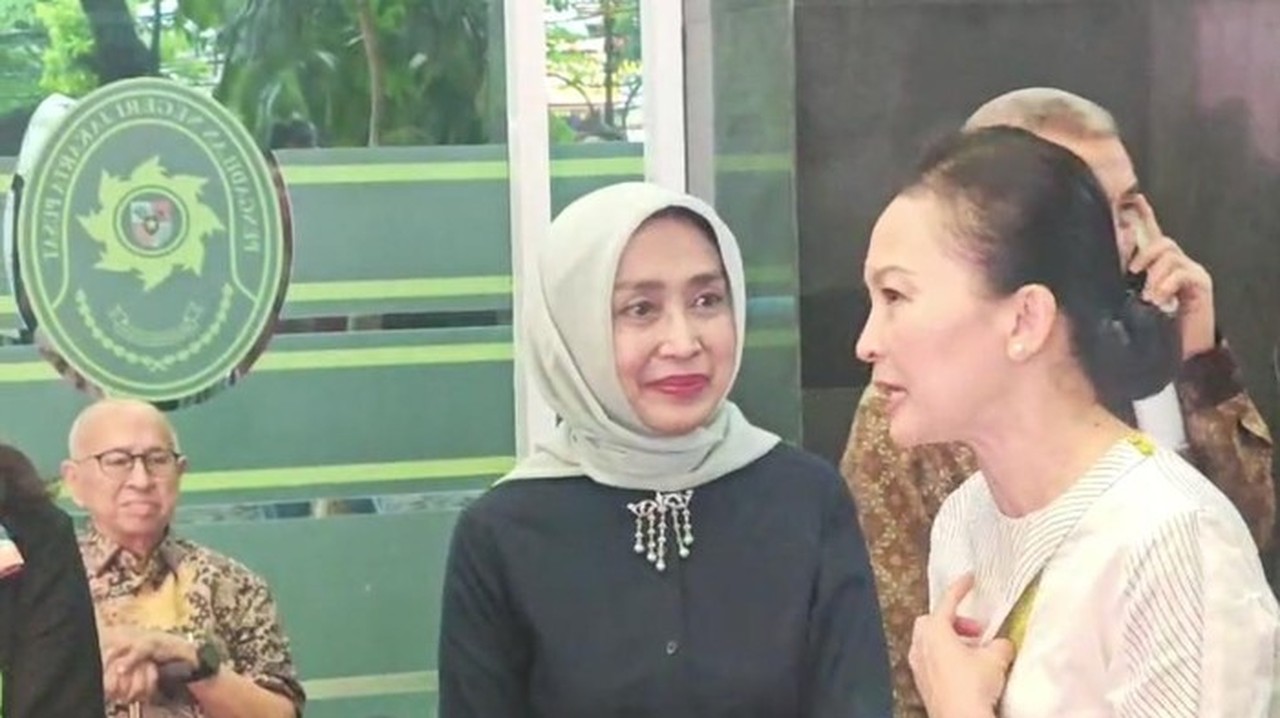 Ira Puspadewi hingga Christine Hakim Hadiri Sidang Putusan Sela Nadiem Makarim