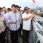 Tito Karnavian Tinjau Langsung Jembatan Roboh dan Permukiman Rawan Bencana di Aceh