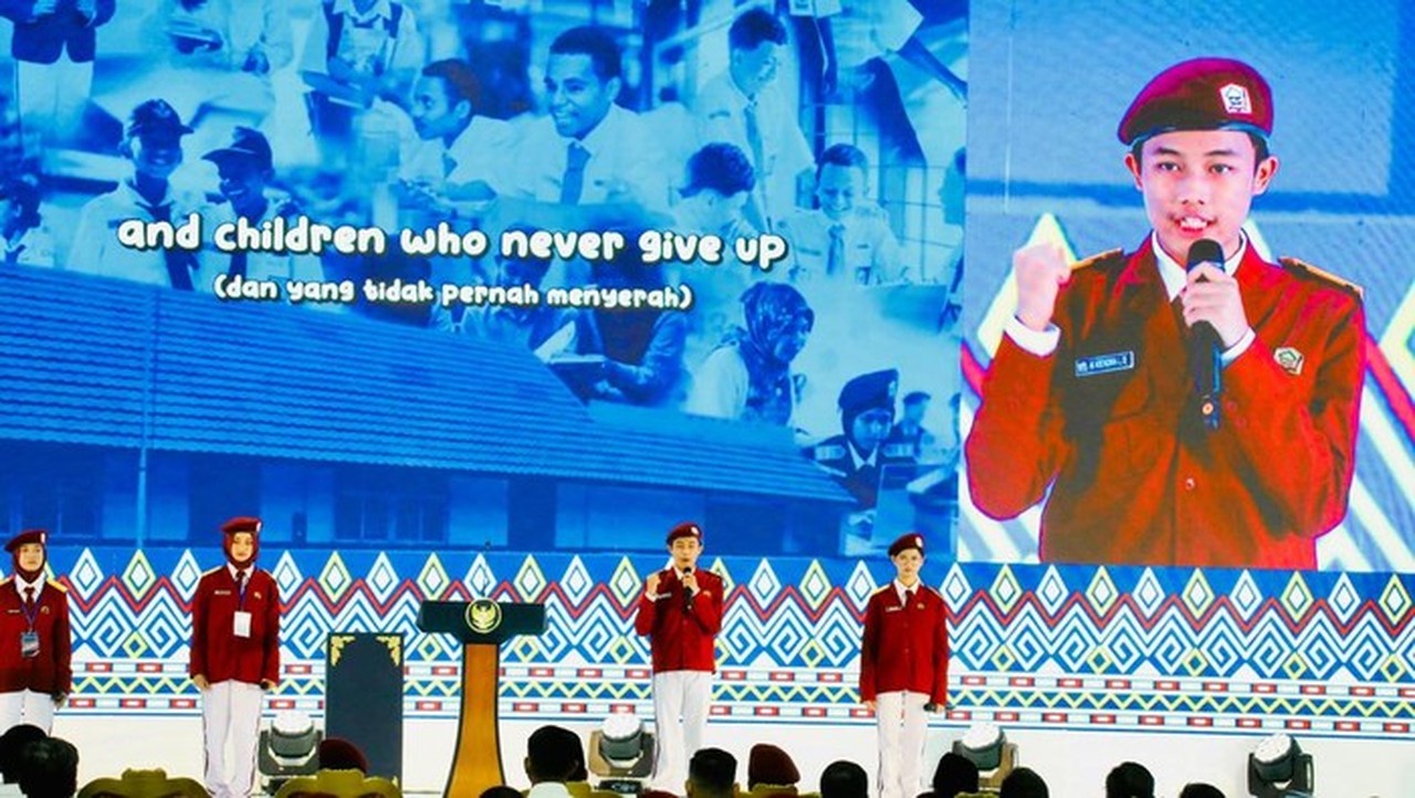 Presiden Prabowo Terkesima Kemampuan Bahasa Asing Siswa Sekolah Rakyat, Tawarkan Belajar ke Luar Negeri Presiden Prabowo Terkesima Kemampuan Bahasa Asing Siswa Sekolah Rakyat, Tawarkan Belajar ke Luar Negeri