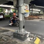 Bus TransJakarta Tabrak Tiang Listrik di Tanjung Barat, Satu Penumpang Luka