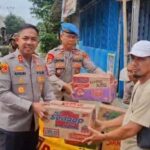 Kapolres Serang Salurkan Bantuan Logistik ke Warga Terdampak Banjir di Kibin