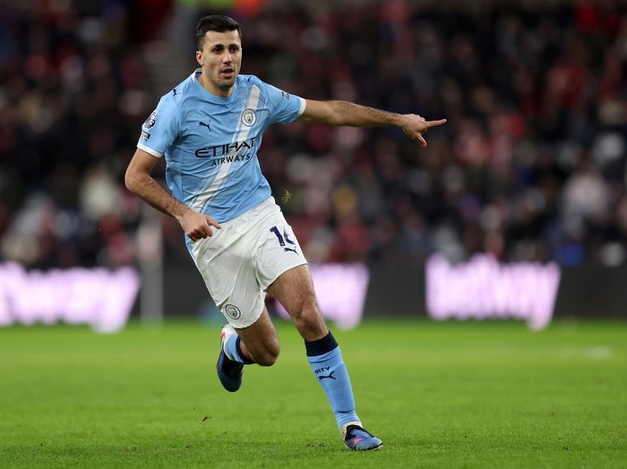 Rodri Kembali, Pep Guardiola Akui Permainan Manchester City Berubah Total