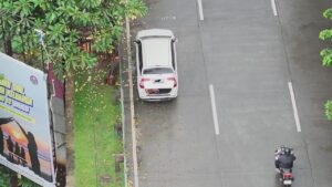 E-TLE Drone Korlantas Polri Tindak 25 Pelanggaran, Fokus pada Kendaraan Parkir di Bahu Jalan