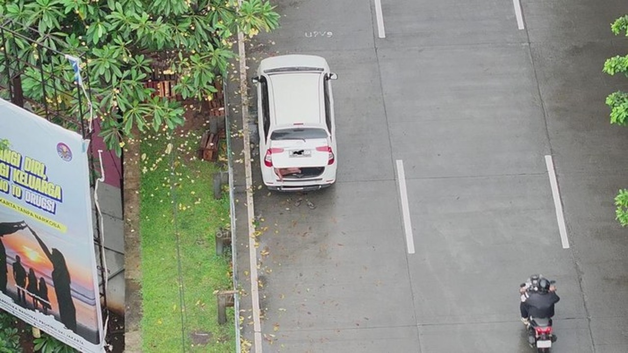 E-TLE Drone Korlantas Polri Tindak 25 Pelanggaran, Fokus pada Kendaraan Parkir di Bahu Jalan