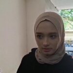 Inara Rusli Tetap Ingin Damai Meski Wardatina Mawa Tolak Restorative Justice Kasus Zina