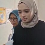 Inara Rusli Cabut Laporan Penipuan, Pengacara Ungkap Peran Buya Yahya dalam Perdamaian
