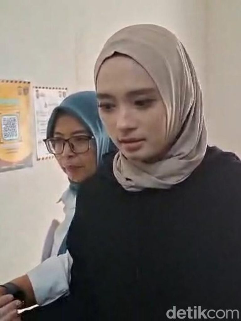 Inara Rusli Cabut Laporan Penipuan, Pengacara Ungkap Peran Buya Yahya dalam Perdamaian