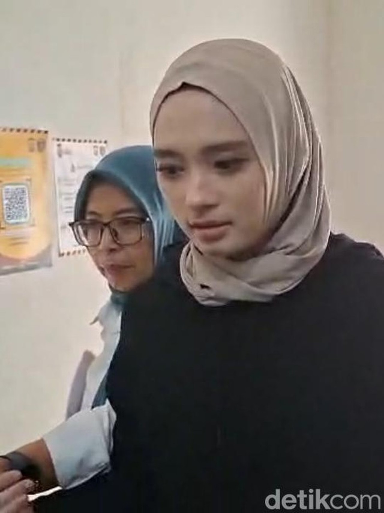 Inara Rusli Cabut Laporan Penipuan, Pengacara Ungkap Peran Buya Yahya dalam Perdamaian