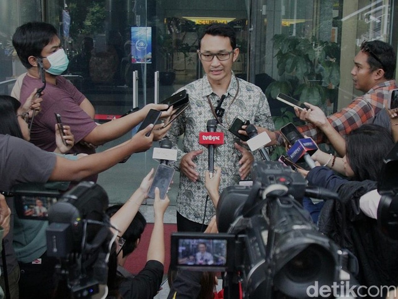 Gus Aiz Bantah Terima Duit Kasus Haji, KPK Kantongi Bukti Aliran Dana