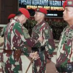 Panglima Kopassus Anugerahkan Sangkur Perak kepada 8 Prajurit Berdedikasi Tinggi