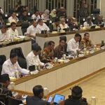 Menteri Kehutanan Izinkan Warga Manfaatkan Kayu Bencana Sumatera, Asal Bukan untuk Komersial