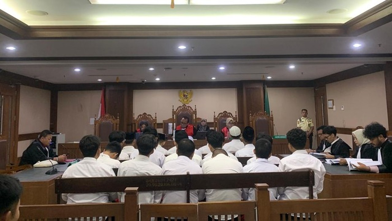 21 Terdakwa Kerusuhan Demo Agustus 2025 Dituntut 10 Bulan Penjara di PN Jakarta Pusat