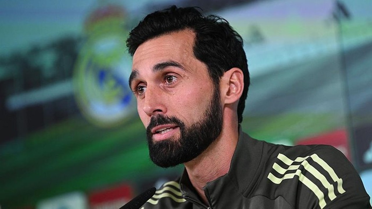 Arbeloa Tolak Disebut Penerus Mourinho, Tegaskan Ingin Jalannya Sendiri