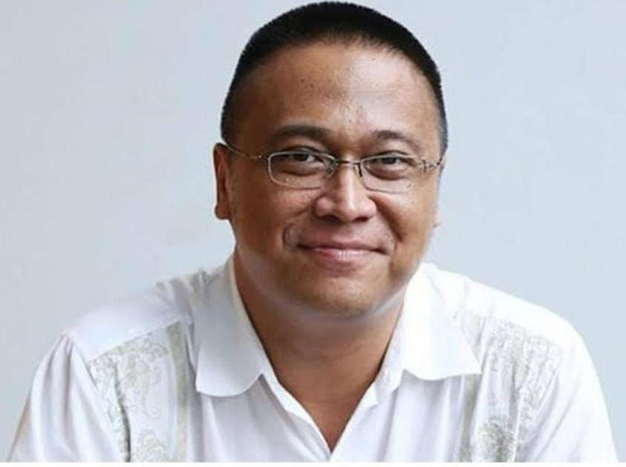 Rudi Soedjarwo dan Denny Siregar Garap Film Baru, Teaser ‘Tanah Runtuh’ Bikin Penasaran Rudi Soedjarwo dan Denny Siregar Garap Film Baru, Teaser ‘Tanah Runtuh’ Bikin Penasaran