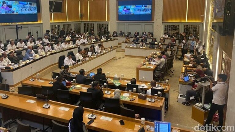 Anggota DPR Teuku Abdul Khalid Tegur Menteri KKP Tak Beri Kabar Saat Kunjungan ke Aceh