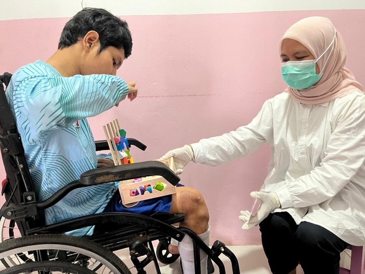 Kemensos Hadirkan Terapi Wicara untuk Anak Berkebutuhan Khusus di Bekasi