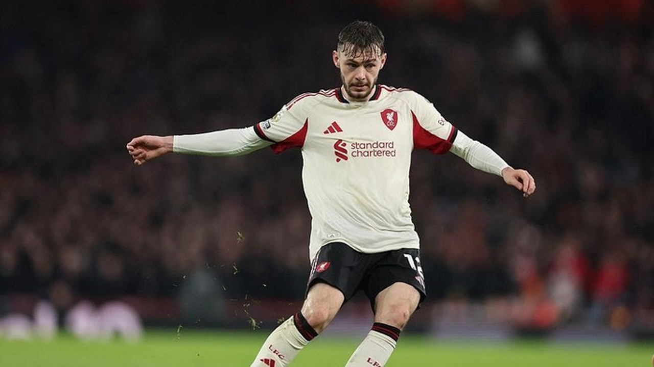 Conor Bradley Berterima Kasih Atas Dukungan Fans Usai Operasi Cedera Lutut