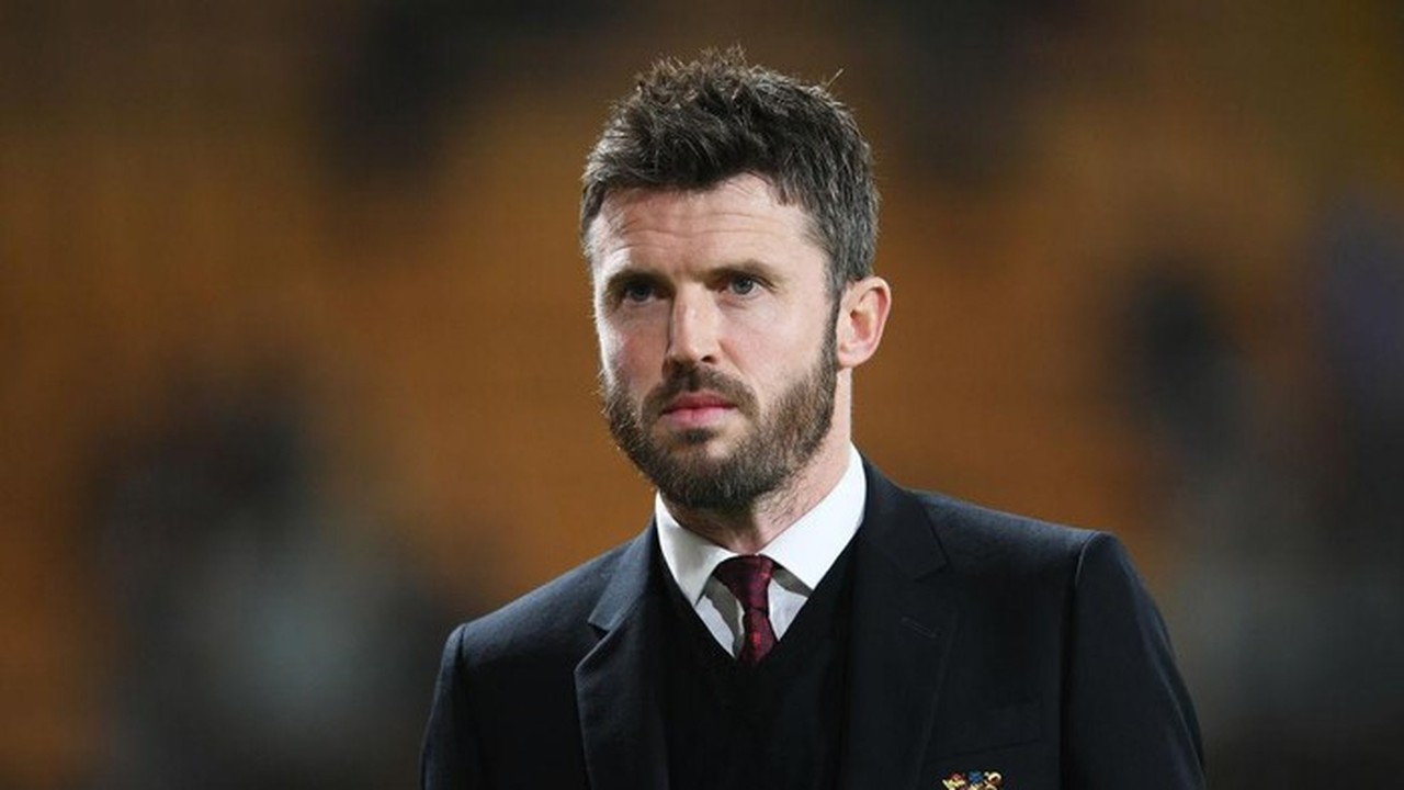 Michael Carrick Langsung Hadapi Derbi Manchester dan Arsenal di Awal Kepemimpinannya