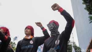 Demo Buruh Hari Ini: 685 Personel Gabungan Dikerahkan Amankan Aksi di Depan DPR dan Kemnaker