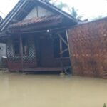 Hujan Deras Landa Pandeglang, Warga Cemas Banjir Susulan Mengancam