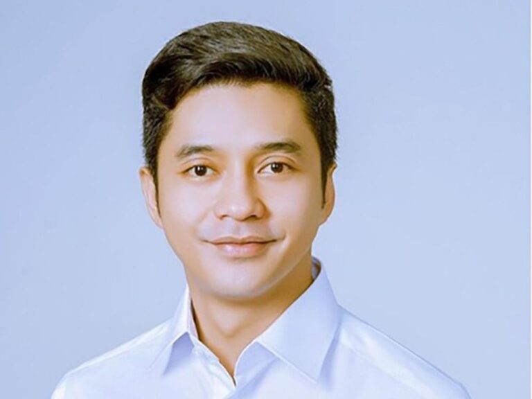 Pelapor Bantah Ucapan Adly Fairuz soal Dana Rp 300 Juta dalam Sidang Pencatutan Akpol Pelapor Bantah Ucapan Adly Fairuz soal Dana Rp 300 Juta dalam Sidang Pencatutan Akpol