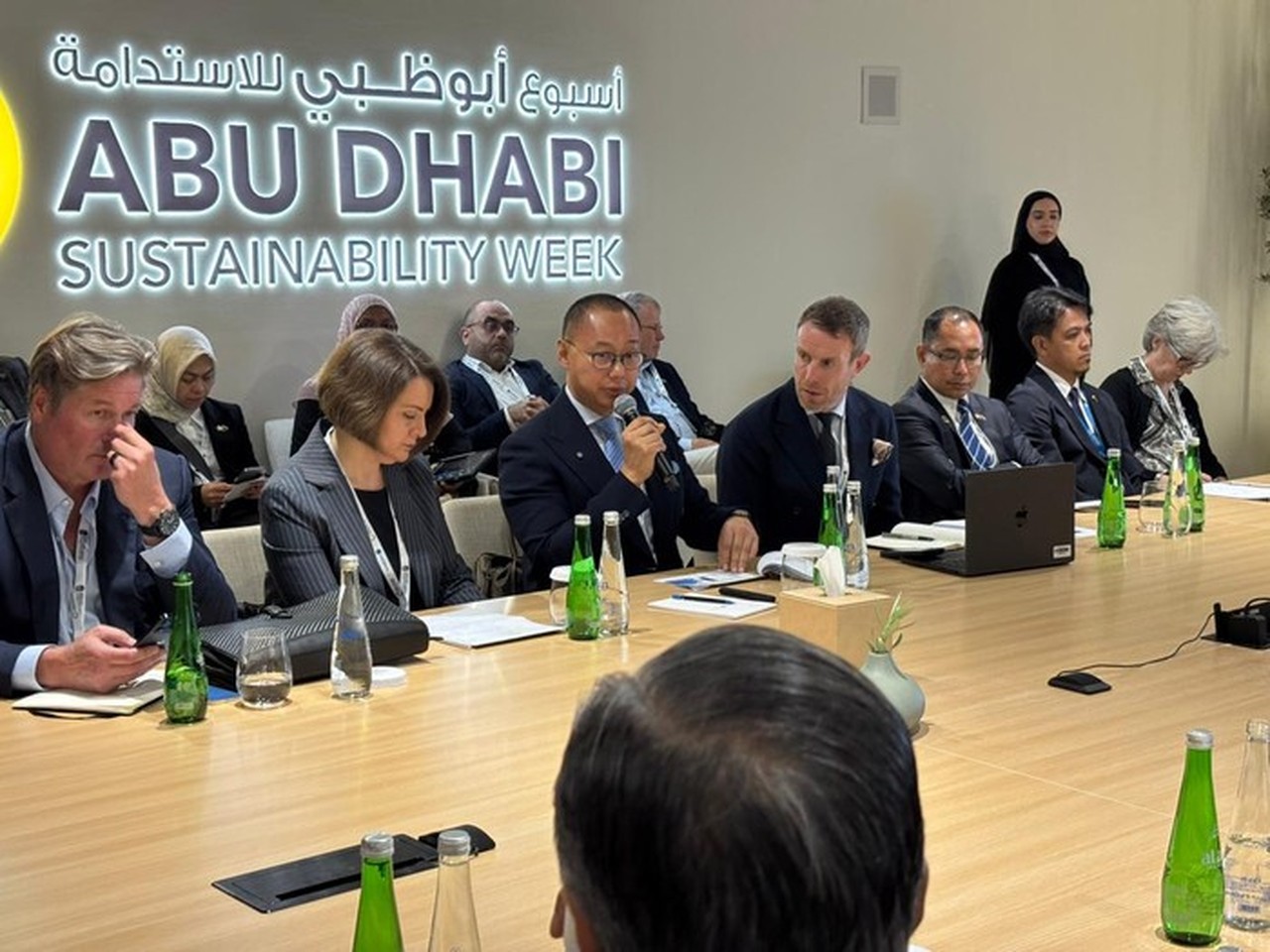 Eddy Soeparno Promosikan Potensi Panas Bumi RI di Forum Geothermal Dunia Eddy Soeparno Promosikan Potensi Panas Bumi RI di Forum Geothermal Dunia