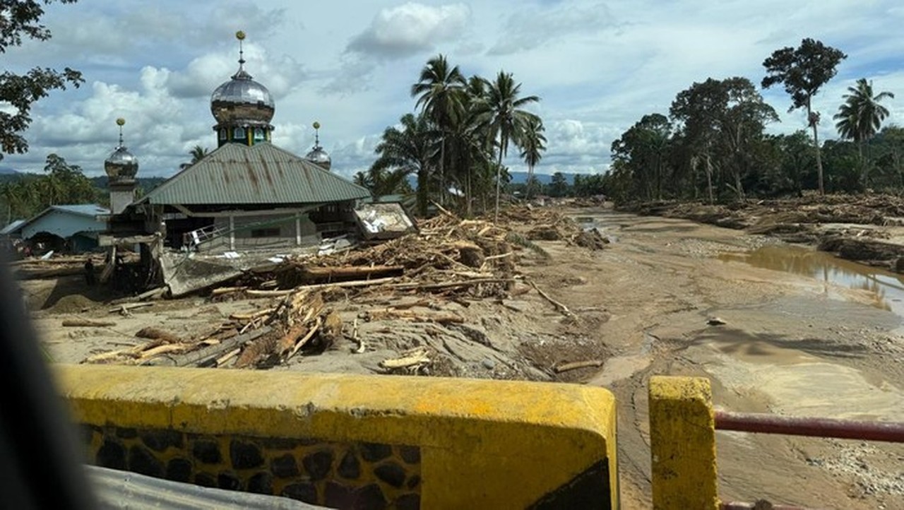 KLH Tuntut 6 Perusahaan Ganti Rugi Rp 4,8 Triliun Atas Bencana Banjir Sumatera