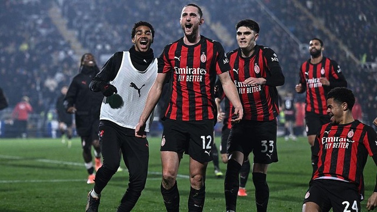 Rabiot Bersinar, AC Milan Bungkam Como 3-1 dalam Laga Sengit Liga Italia