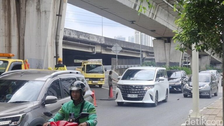 Dishub DKI Tutup Exit Tol Rawa Buaya Jakbar, Ini Alasan Kemacetan Parah