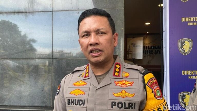 Eggi Sudjana-Damai Lubis Ajukan Permohonan Restorative Justice Kasus Ijazah Jokowi ke Polda Metro Jaya