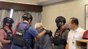 BNN Ungkap Produksi Vape Narkoba Etomidate di Jaksel, 2 WNA Ditangkap