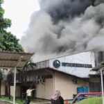 Api Melalap Pabrik Herbal di Gunung Putri Bogor, Diduga Berasal dari Ruang Laboratorium