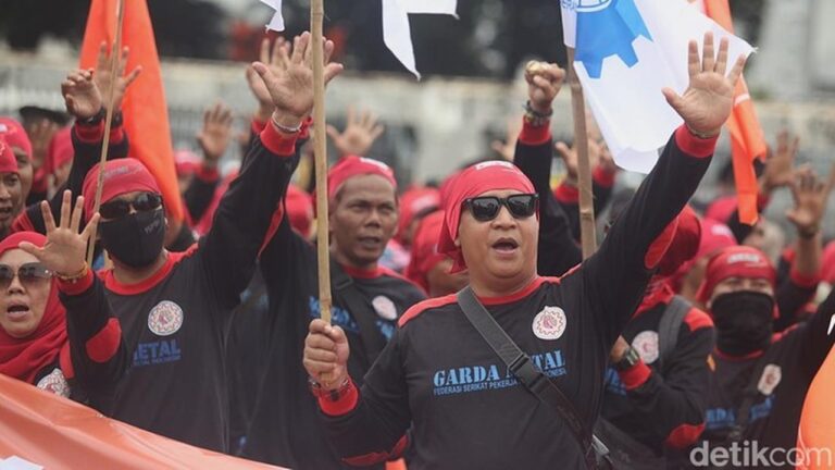 Buruh Minta Subsidi Upah Rp 200 Ribu, Anggota DPRD DKI Sarankan Revisi UMP