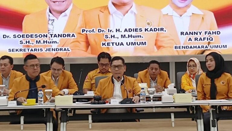 Adies Kadir Umumkan Susunan Pengurus MKGR 2025-2030, 250 Kader Siap Mengabdi