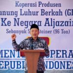 Menkop Ferry Juliantono Lepas Ekspor 96 Ton Kopi Subang ke Aljazair