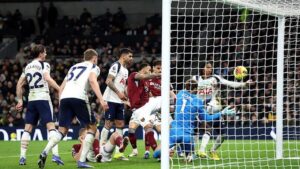 West Ham Bungkam Tottenham 2-1 di Kandang, Callum Wilson Jadi Pahlawan Kemenangan