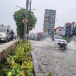 Banjir 30 Cm di Depan Balai Samudera Jakarta Utara, Contraflow Diberlakukan