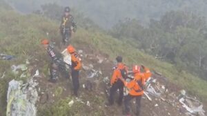 Cuaca Buruk dan Medan Terjal Hambat Pencarian Korban Pesawat ATR 42-500 di Pangkep