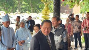 SBY Hadiri Pernikahan Sekpri Prabowo di TMII, Bersama Wapres Gibran dan JK