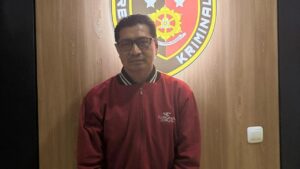 Oknum ASN Gresik Ditangkap Polisi Usai Lempar Batu ke Bus Trans Jatim